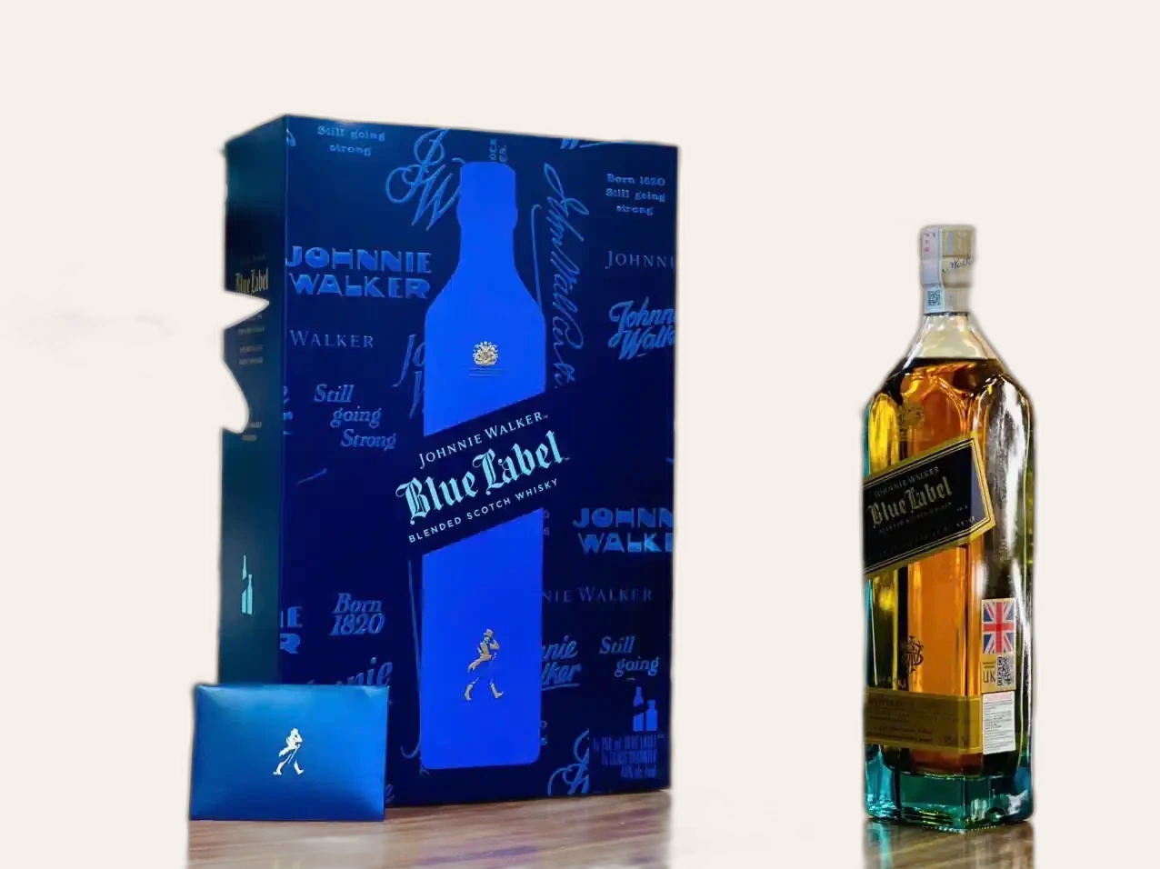 Johnnie Walker Blue Label Hộp Quà Tết 2026 Giá Tốt