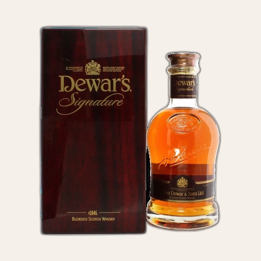 Rượu Whisky Dewar's Signature