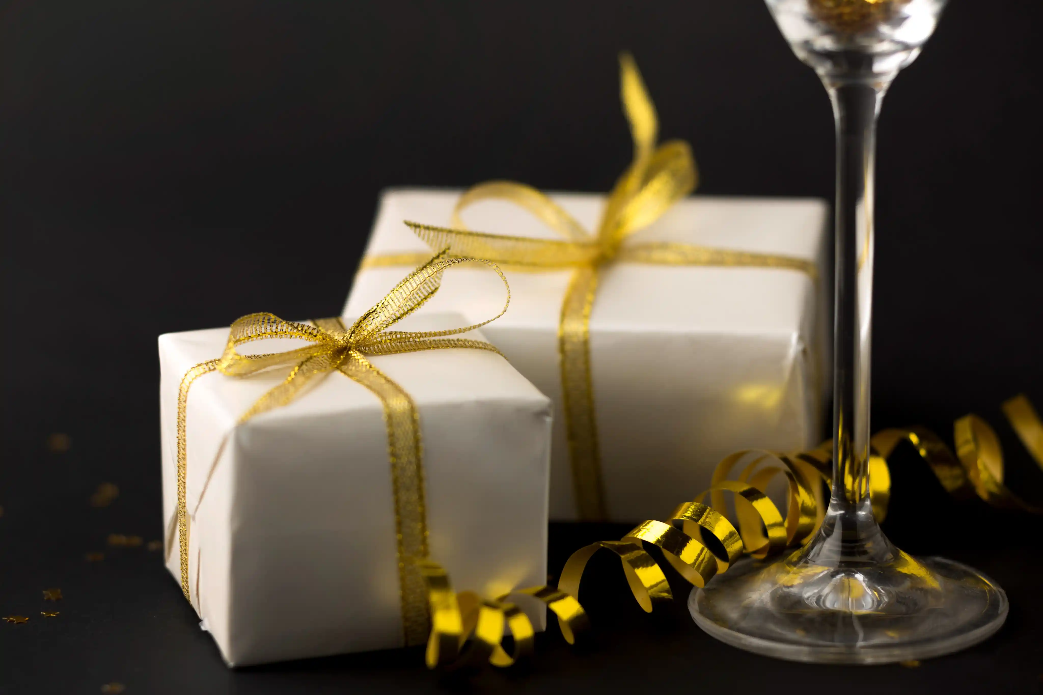 Bí Quyết Chọn Hộp Quà Tết Cao Cấp 2025 Cho Tết Nguyên Đán