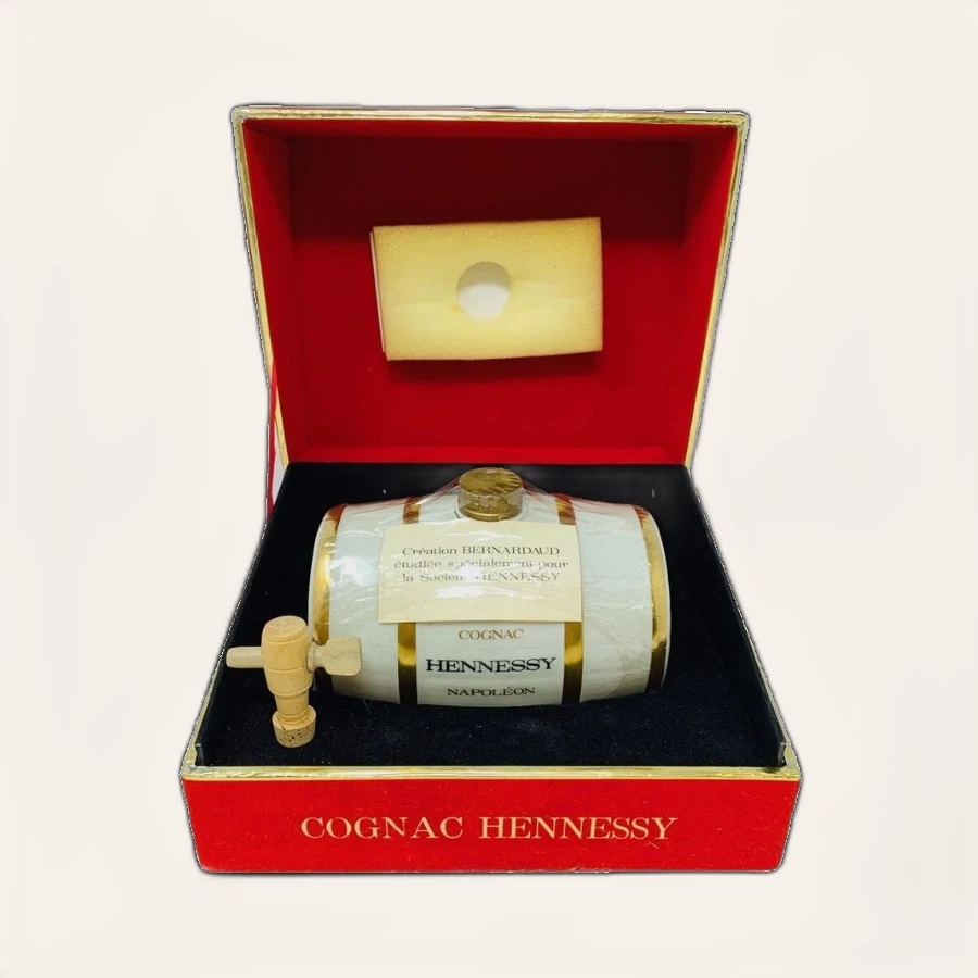 Rượu Cognac Hennessy Napoleon Ceramic Limoges 1980s