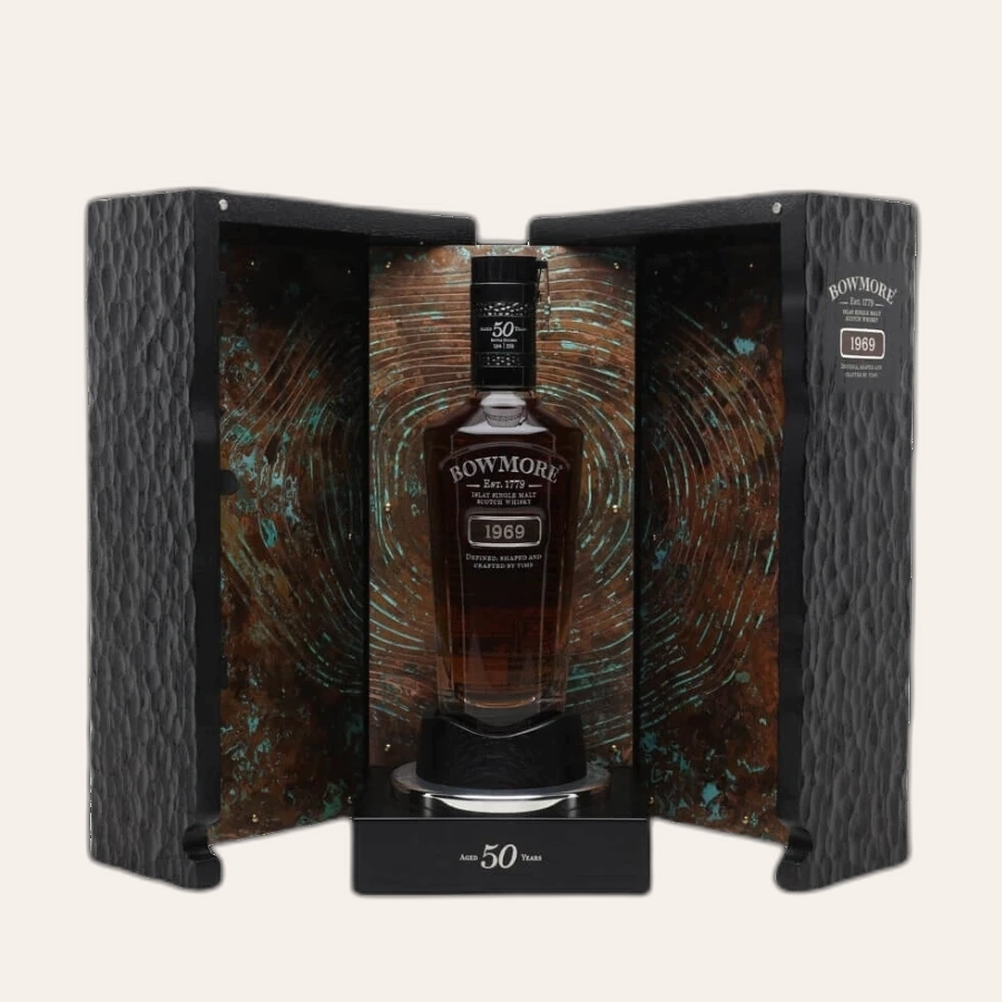 Rượu Whisky Bowmore 50 Year Old 1969