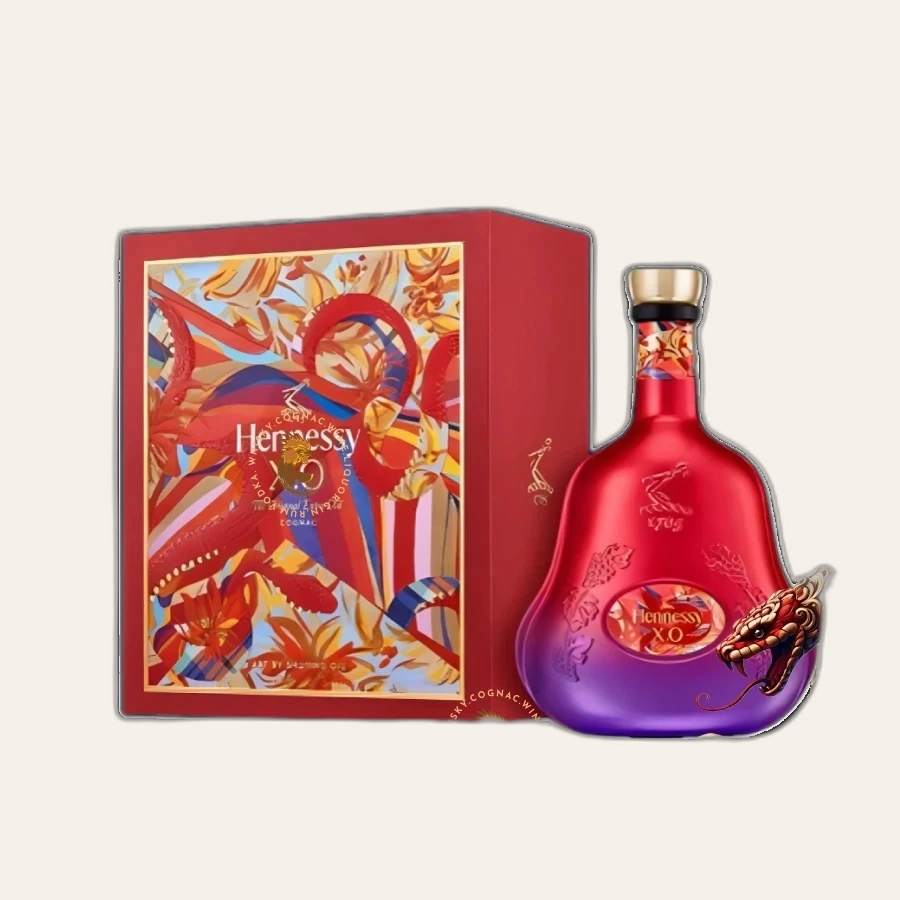 Rượu Cognac Hennessy XO Limited Phiên Bản Hộp Quà Tết Ất Tỵ 2025