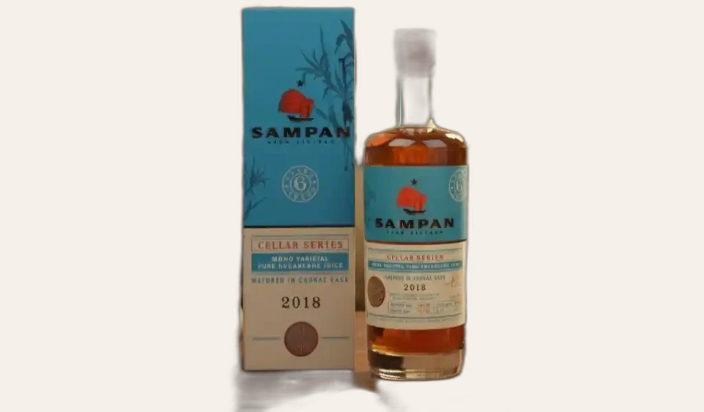 Rượu Rhum Việt Nam Sampan 6 Year Old Chất Lượng