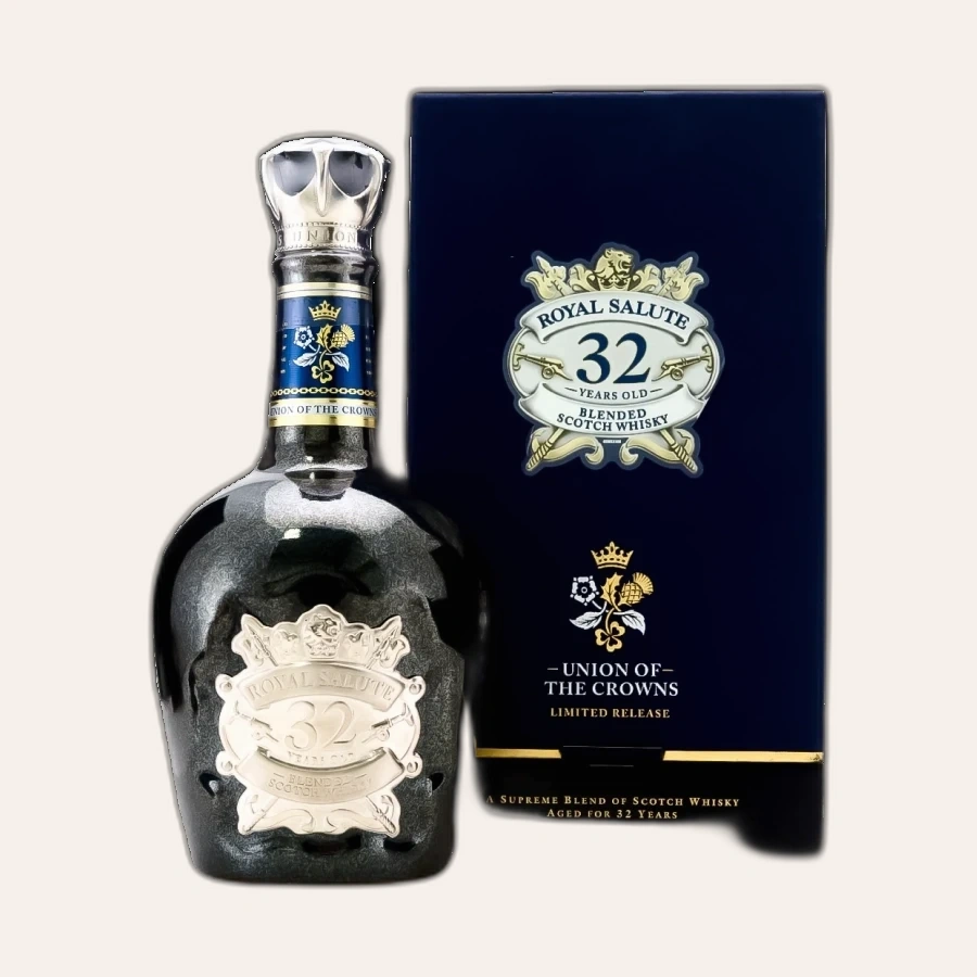 Rượu Whisky Royal Salute 32 Year Old ( Chivas 32 )