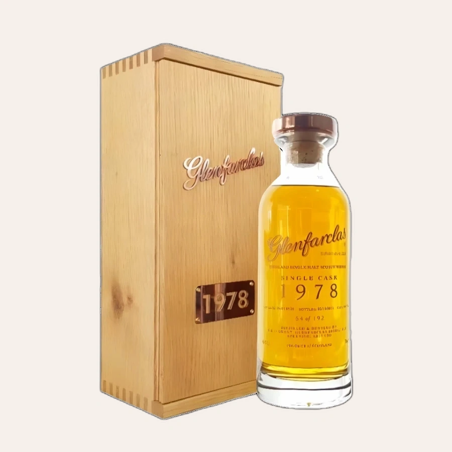Rượu Whisky Glenfarclas 38 Year Old Single Cask 1978 Bottled 2016