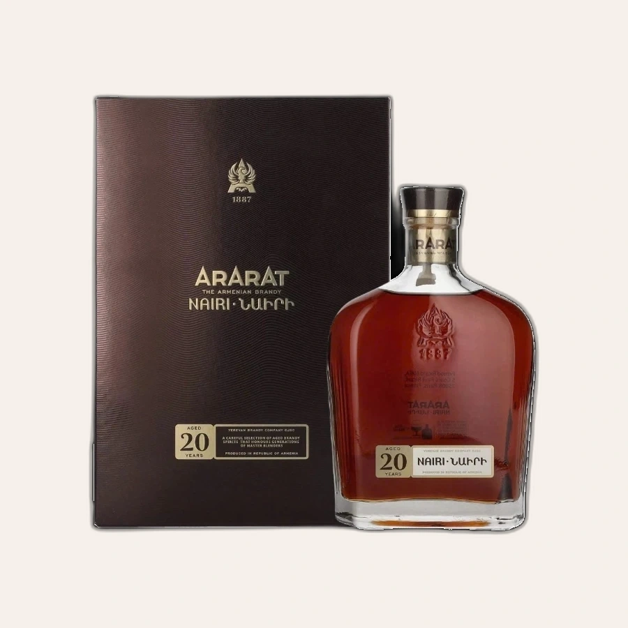 Rượu Brandy Armenia Ararat Nairi 20 Year Old 700ml